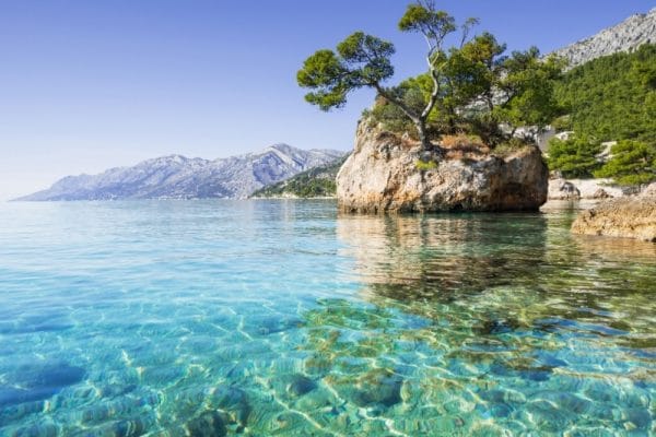 Azurblaues Meer und bizarre Felsenküste - Kroatiens Wellness-Hotspots an der Adria