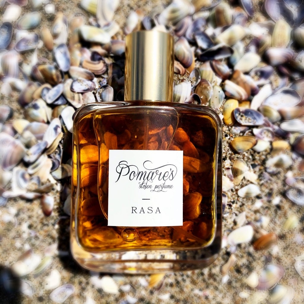 © Pomare's Stolen Perfume RASA - preisgekrönte Komposition mit Bio-Südseefrüchten, Frangipani und Oud