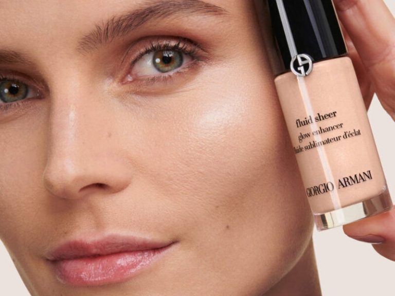 © ARMANI beauty Fluid Sheer Glow Enhancer