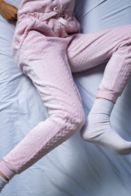 Restless-Legs-Syndrom - sensomotorische Störung, die die Schlafqualität beeinträchtigt