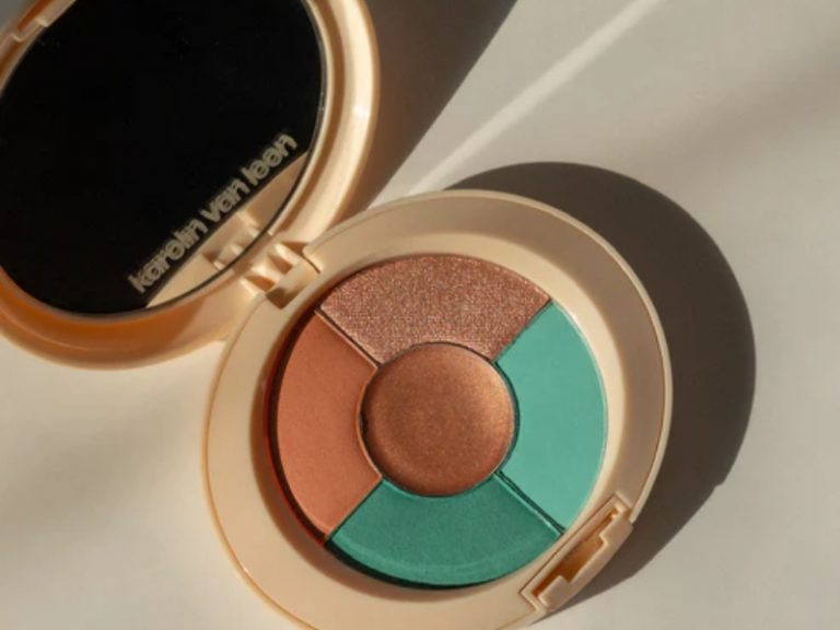 © KAROLIN VAN LOON Beauty Eyeshadow Palette Laguna