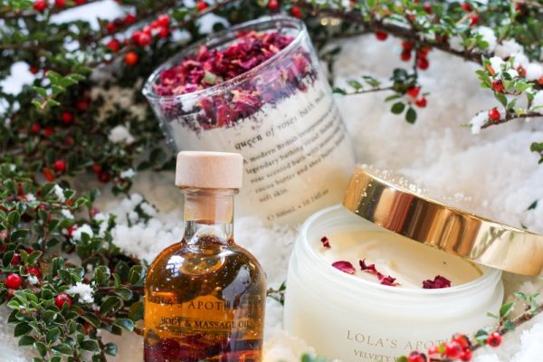 © LOLA'S APOTHECARY - aromatherapeutischer Wellnesszauber aus dem englischen Blumengarten