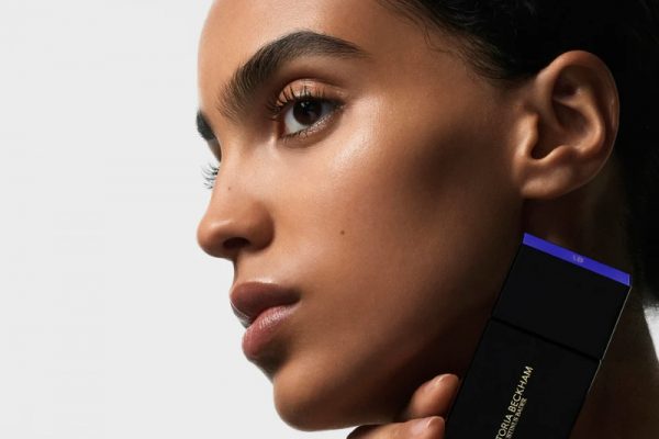 © VICTORIA BECKHAM Beauty - farbreduzierter Make-up-Luxus