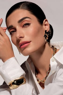 © Make up Factory The Capsule Edition SS26 - stylishe Modeergänzung zur PANTONE-Trendfarbe