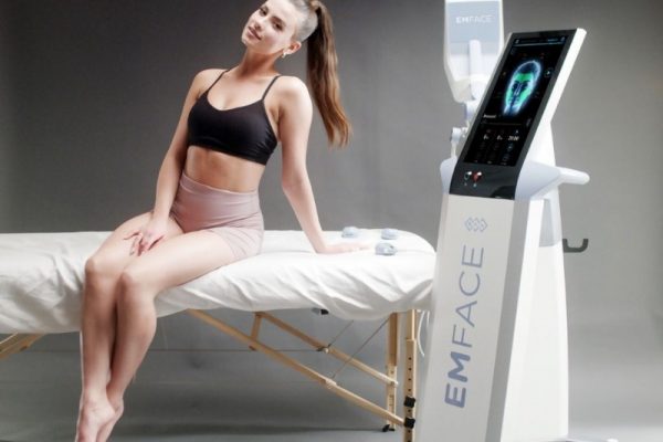© EMFACE - Full-Facial in multimodaler synchronisierter Radiofrequenztechnologie
