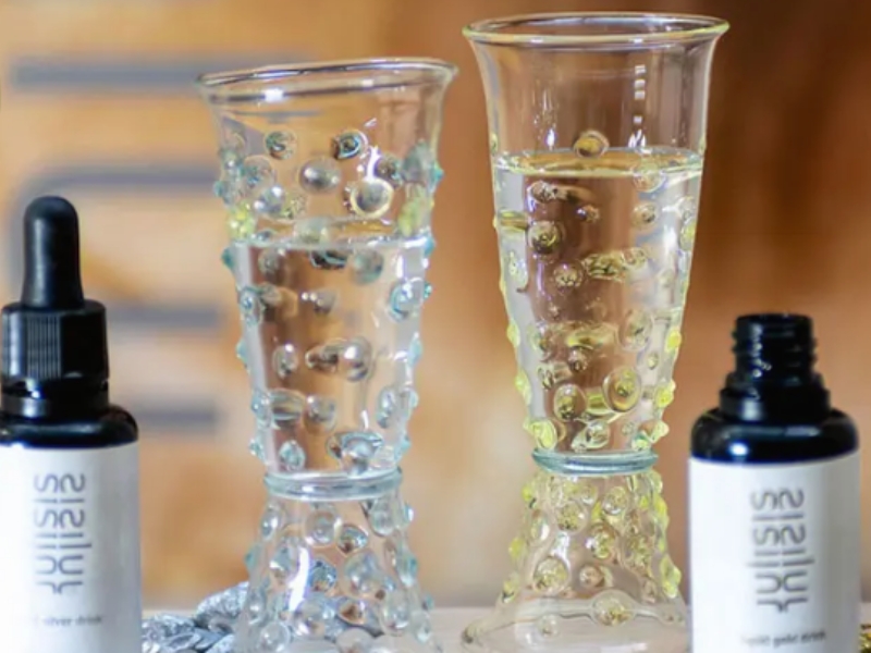 © JULISIS Gold & Silver Skincare
