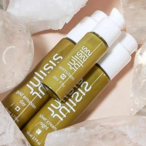 © JULISIS - homöopathisches Pflanzenwissen in gehaltvoller Edelsteinkosmetik